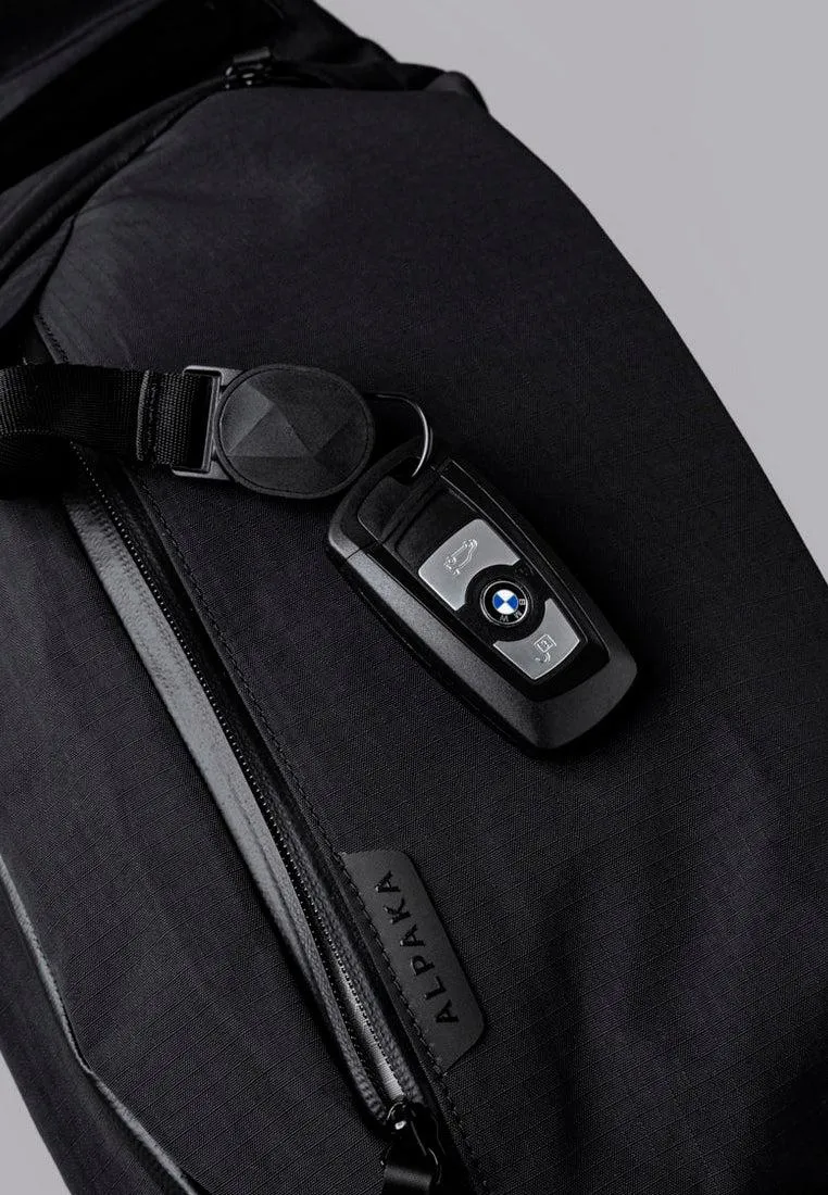 Alpaka Metro Crossbody Sling