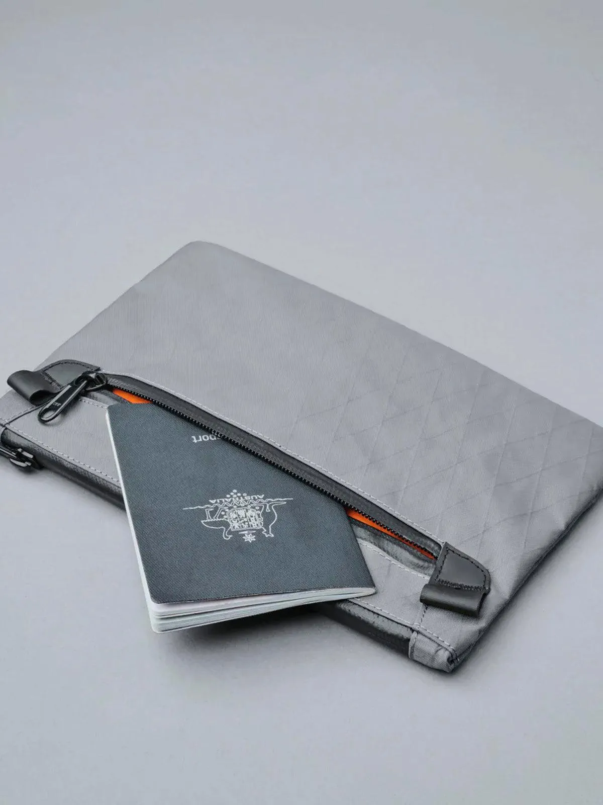 Alpaka Zip Pouch Max Forest Slate Grey