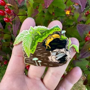 Banana Slug & Wood Frog Enamel Pin
