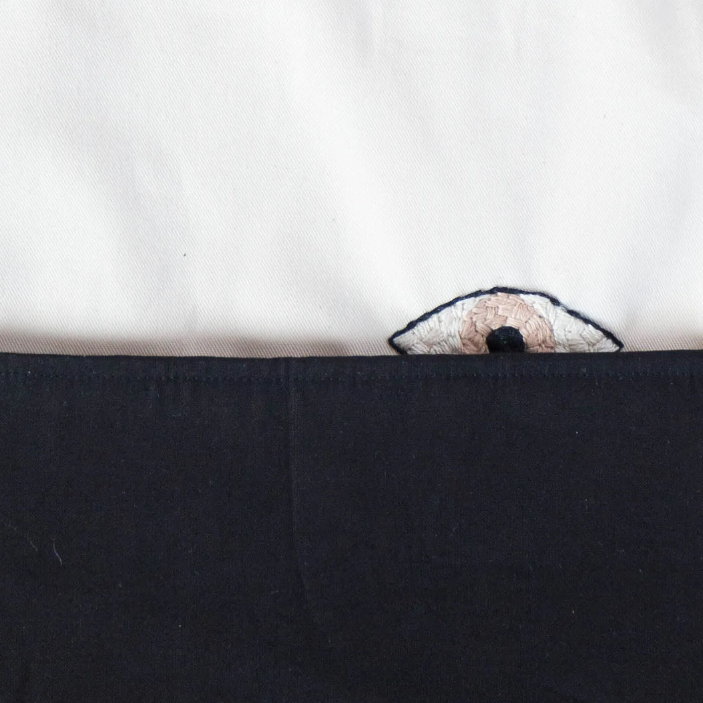 EYE SEE TOTE
