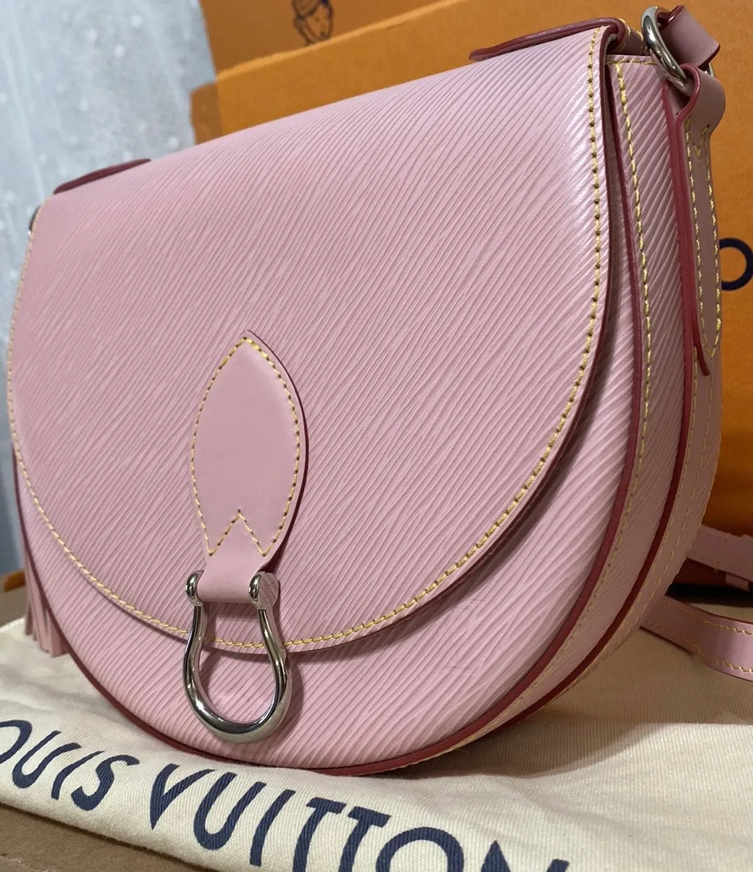 Louis Vuitton Saint Cloud Epi Leather NM Shoulder/Crossbody In Rose Ballerine
