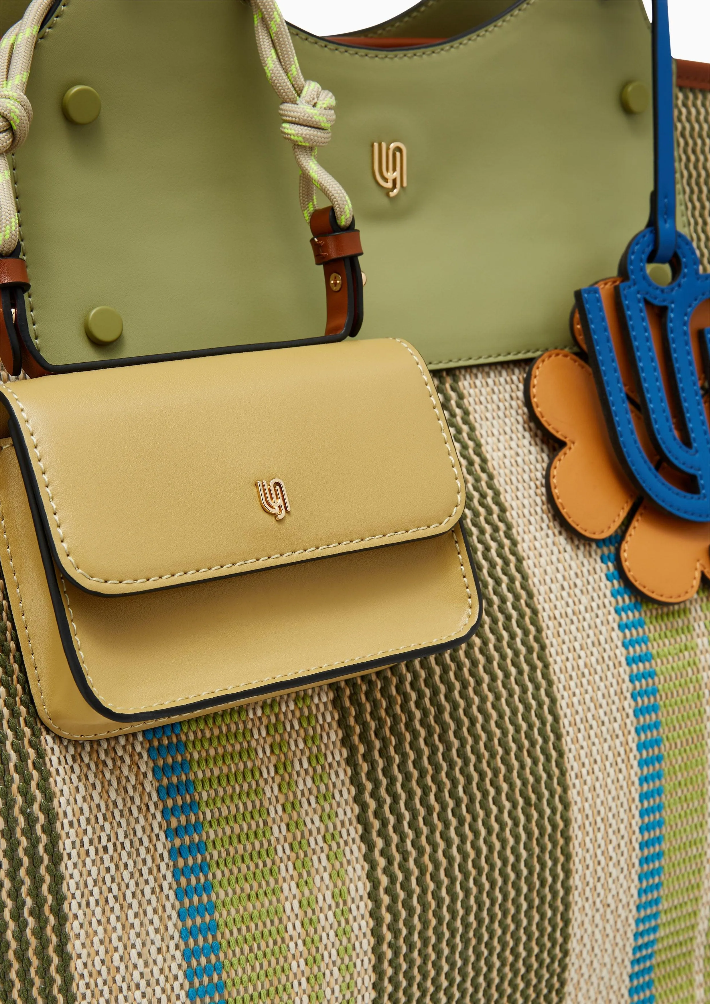 The Garden Infinite L Tote Bag Green